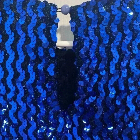 1980s Blue Sequin Sleeveless Blouse by Glenrob Size Medium - Picture 6 of 10